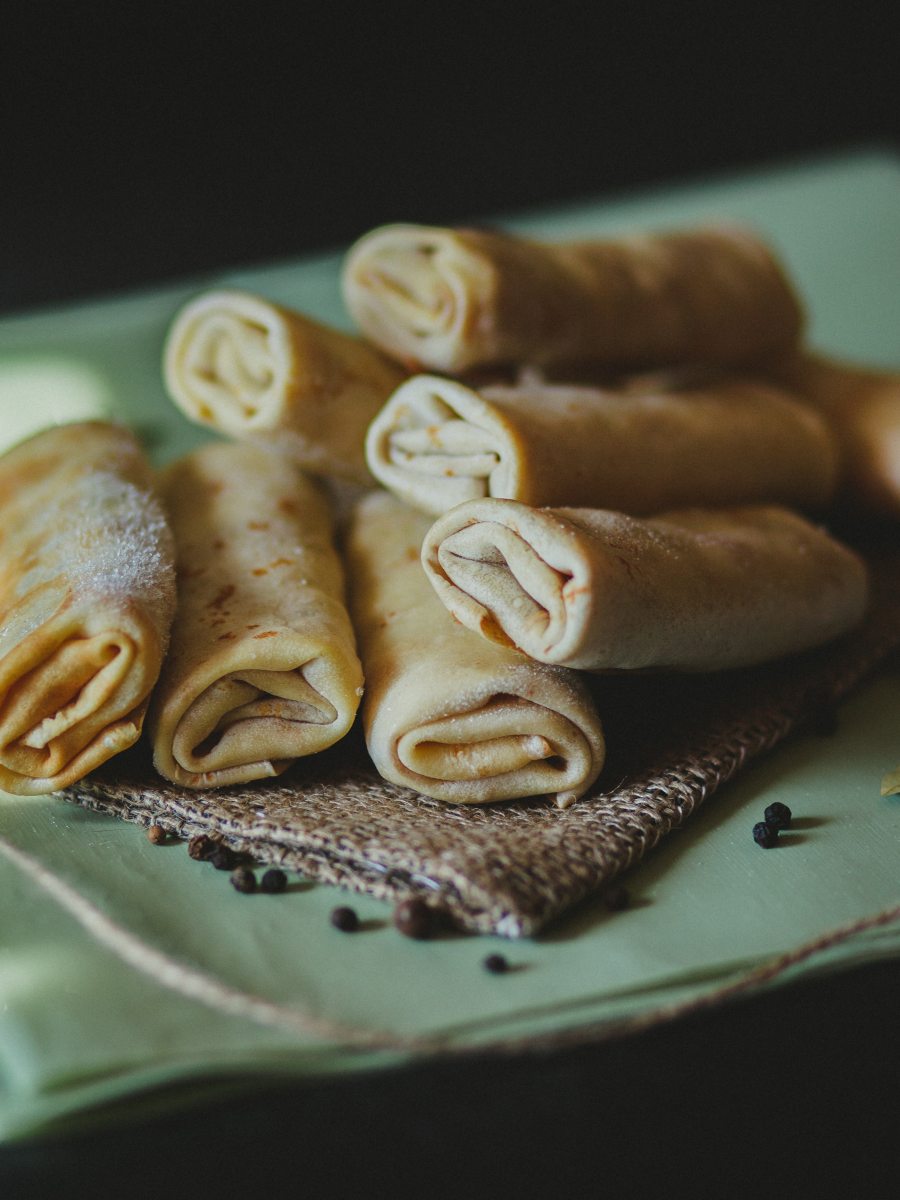 Crepes salados de calabacín y salmón con confitura de naranja